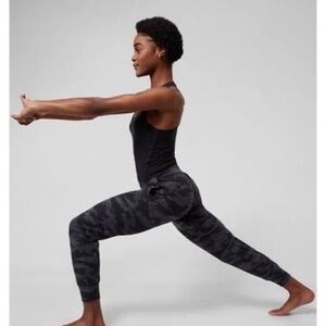 SALUTATION HIGH RISE JOGGER, SIZE XS TALL, BLACK CAMO